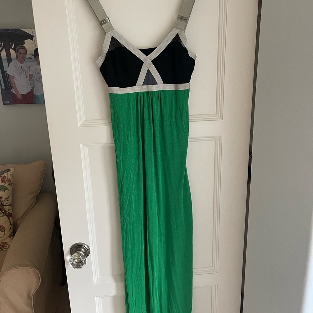 Gorgeous VPL cocktail dress.